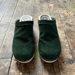 No. 6 green suede heeled clogs